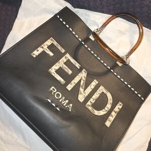Fndi Black Tote Bag with Brown Handles